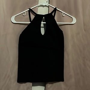 Black tight body con crop top shirt 🖤